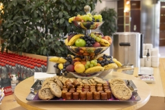 pause-cafe-buffet-fruits